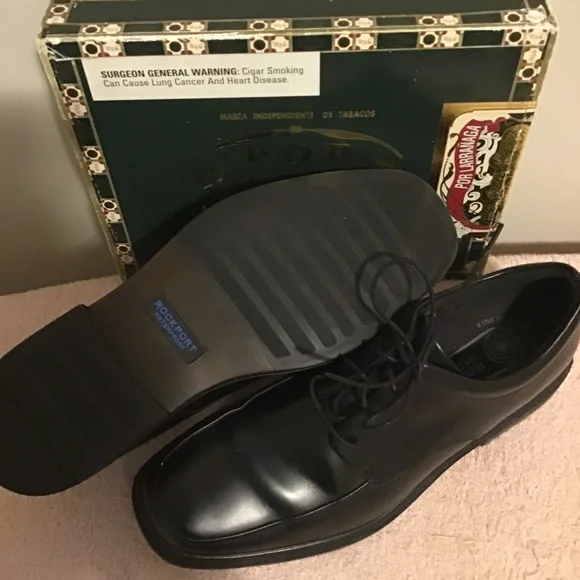 🔥🔥SALE! Rockport, New, waterproof, size 8.5, beautiful shoes🔥🔥 - Picture 1 of 1